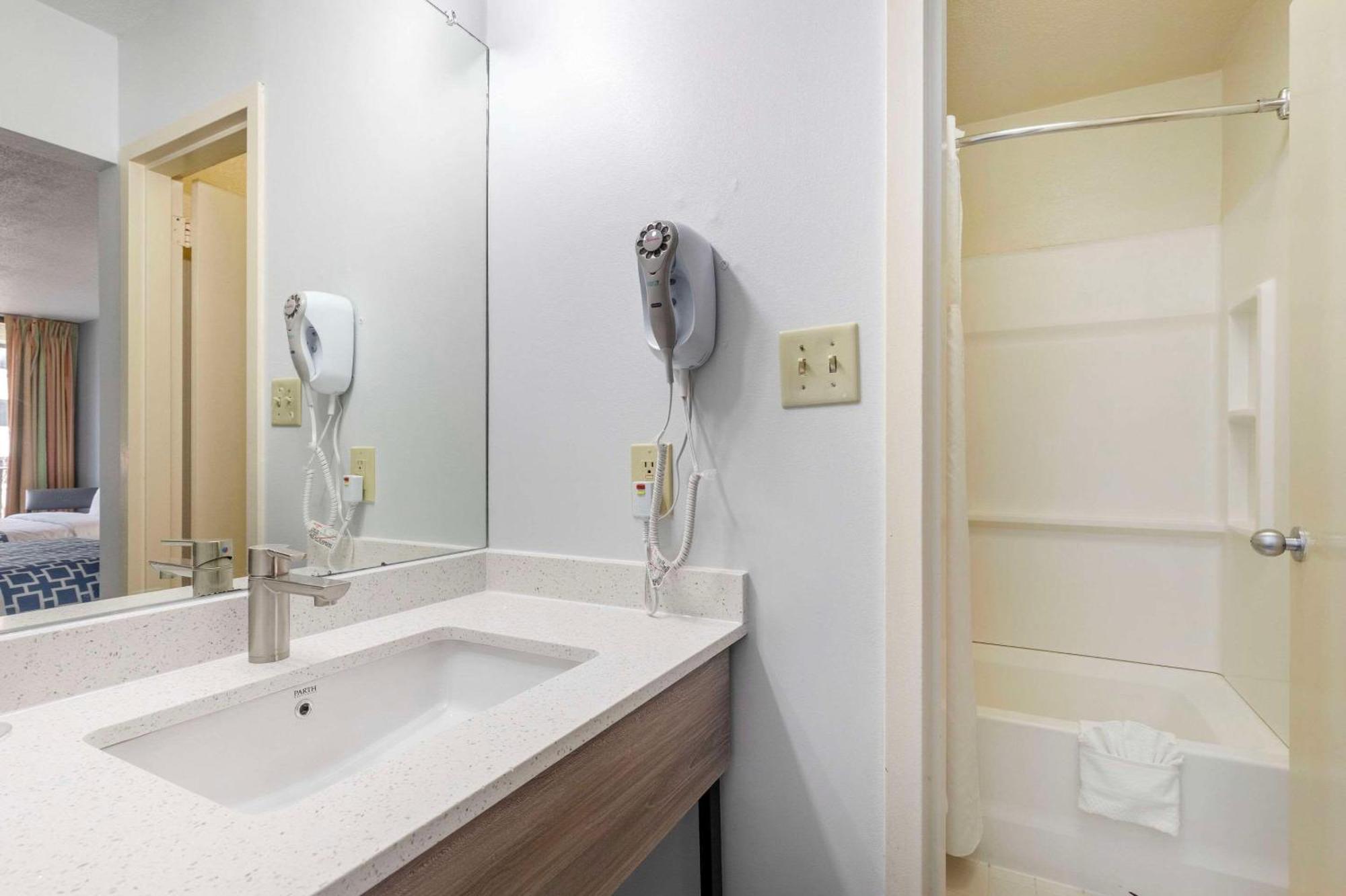 Suburban Studios Tysons Corner Vienne Extérieur photo