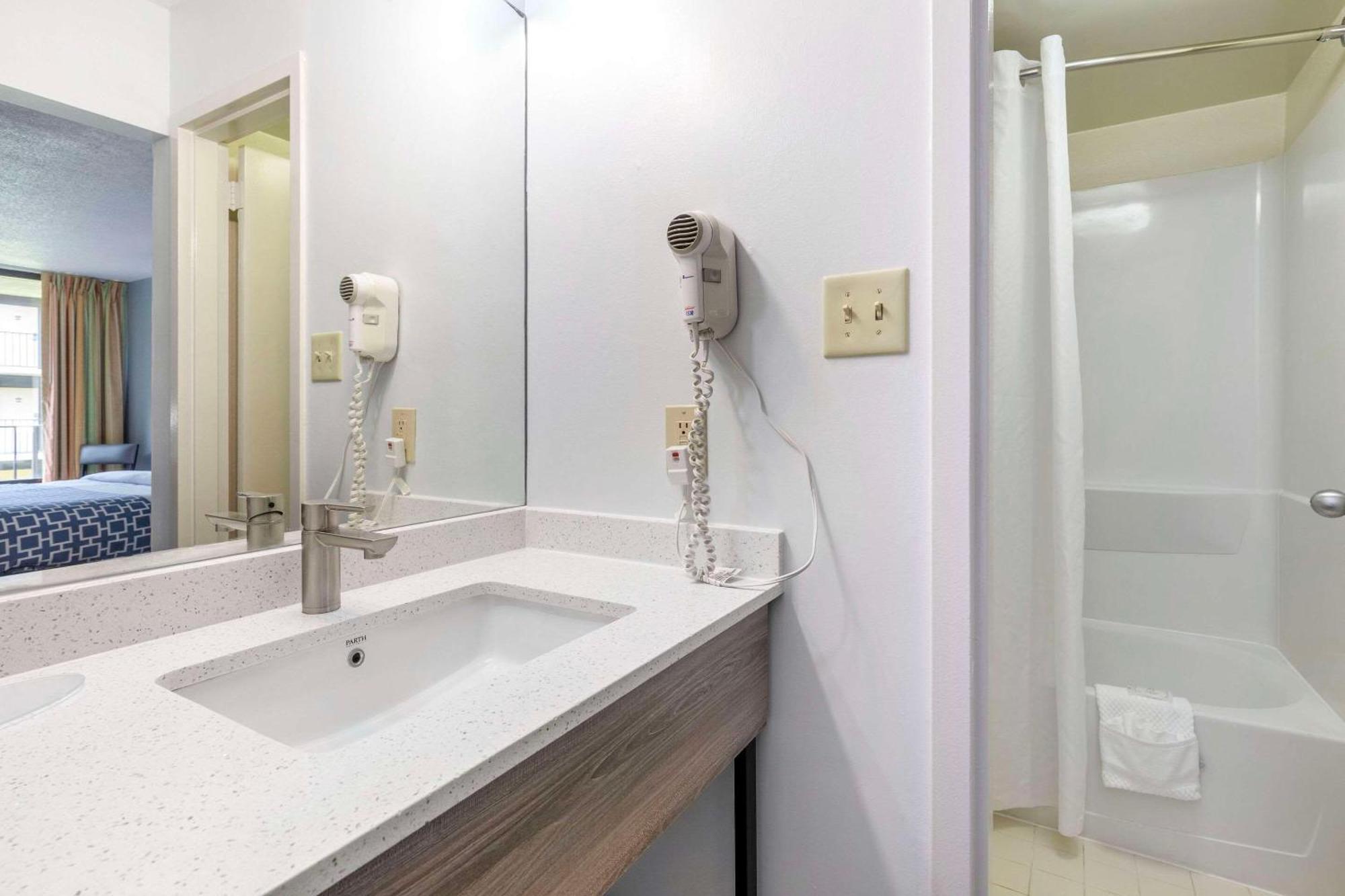 Suburban Studios Tysons Corner Vienne Extérieur photo