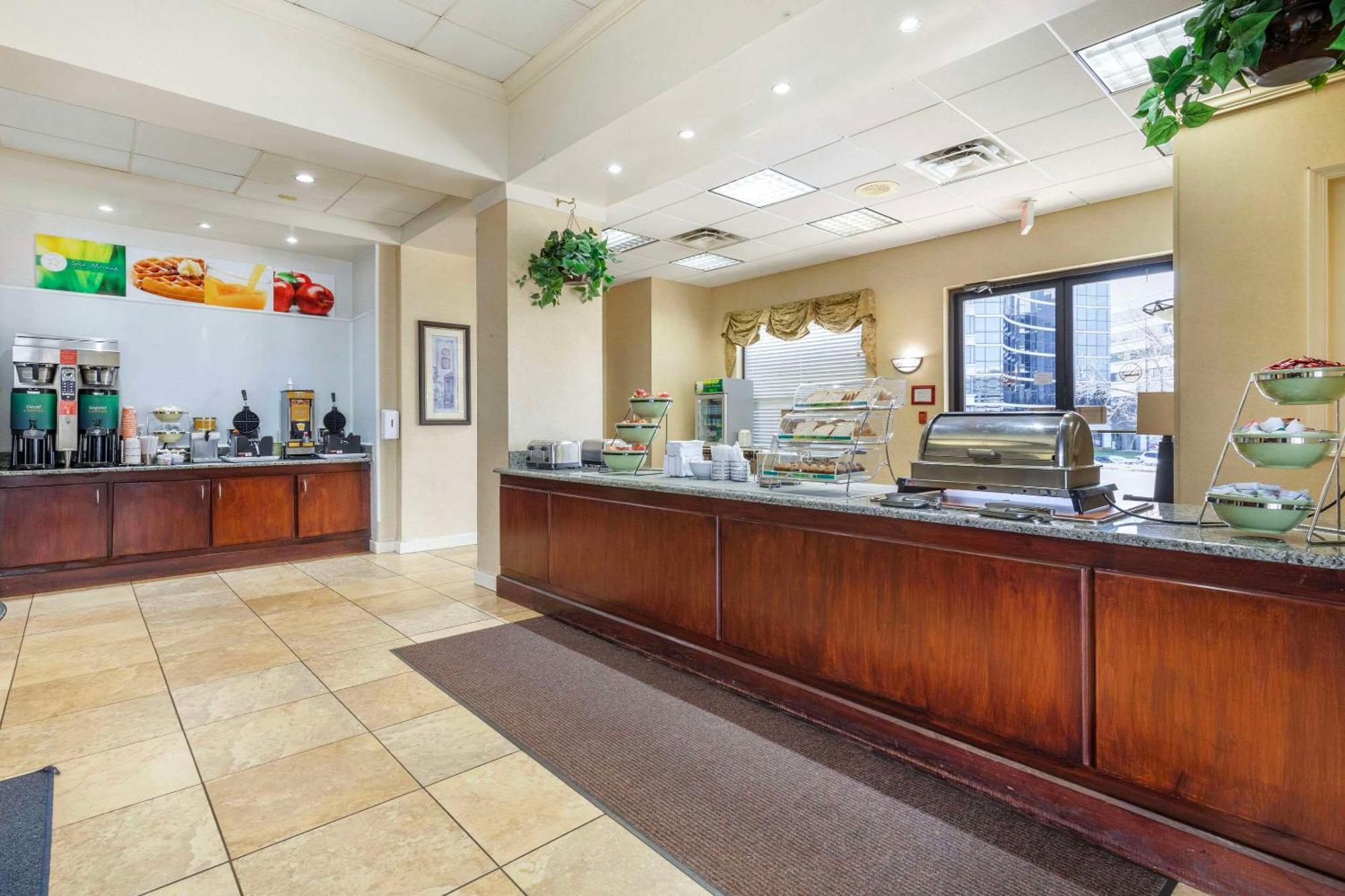 Suburban Studios Tysons Corner Vienne Extérieur photo